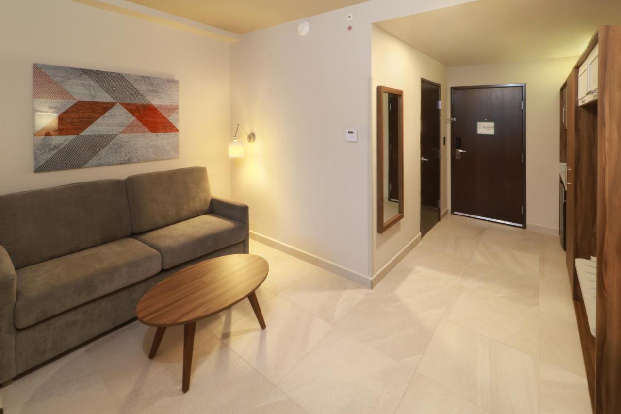 Holiday Inn & Suites - Monterrey Apodaca Zona Airport By Ihg Eksteriør billede